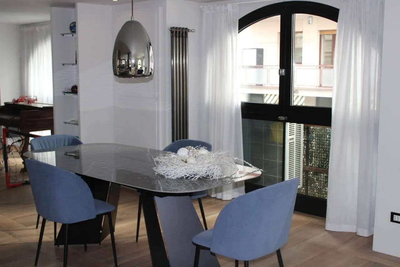 Luxury Apartment ミラノ